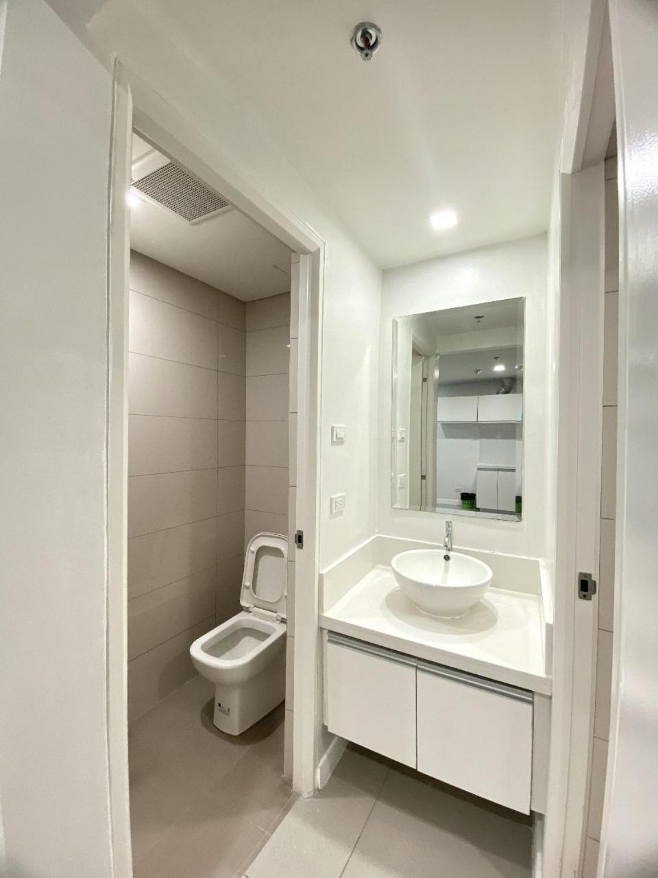 Sapphire Seaview Park Aparthotel Manila Exteriör bild